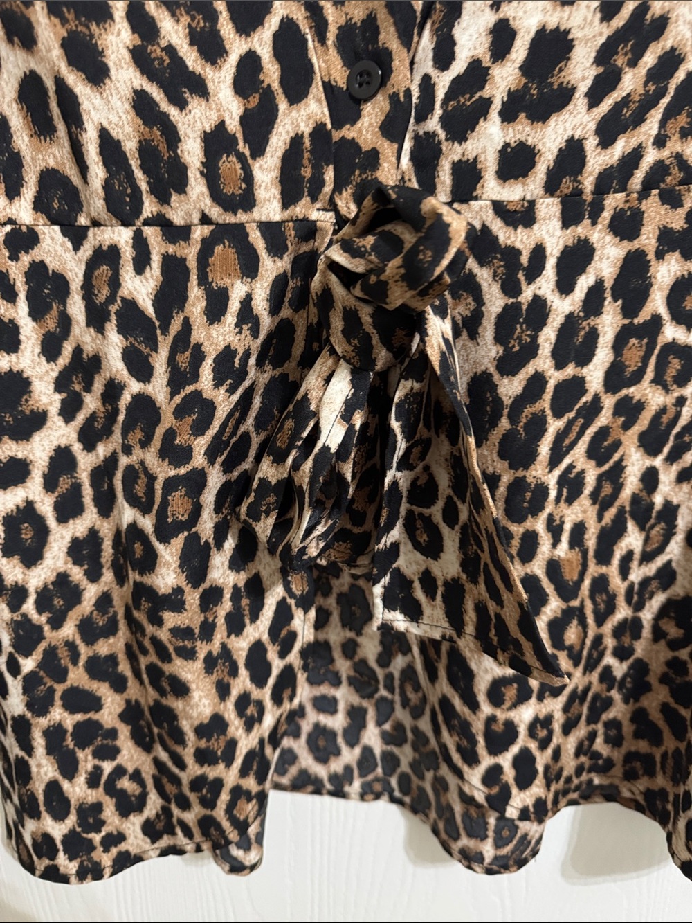 Allegra K Leopard Print Blouse Women’s Small V Neck Tie Front Long Sleeve NWOT. - Picture 7 of 15